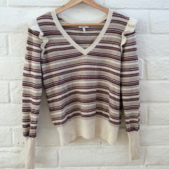 Cute Cashmere Sweater - Picture 1 of 4